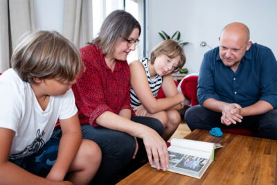 Reportagefotografie für Fernsehzeitschrift "auf einen Blick", glückliche Familie in M-V